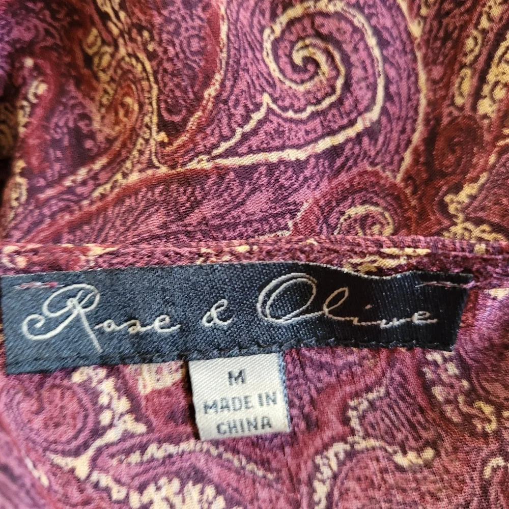 Rose & Olive Sheer Maroon Printed Top w/Tank Underneath Size Women's Medium - Picture 6 of 7